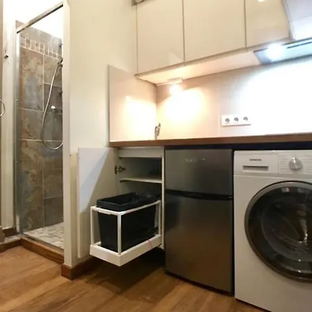 Daire Studio Renove Proche Champs-elysees Et Tour Eiffel *