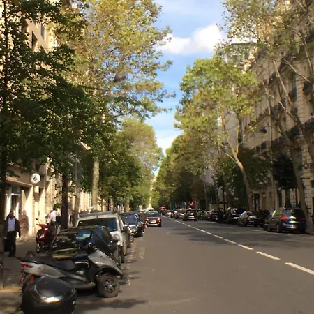Studio Renove Proche Champs-elysees Et Tour Eiffel Paris